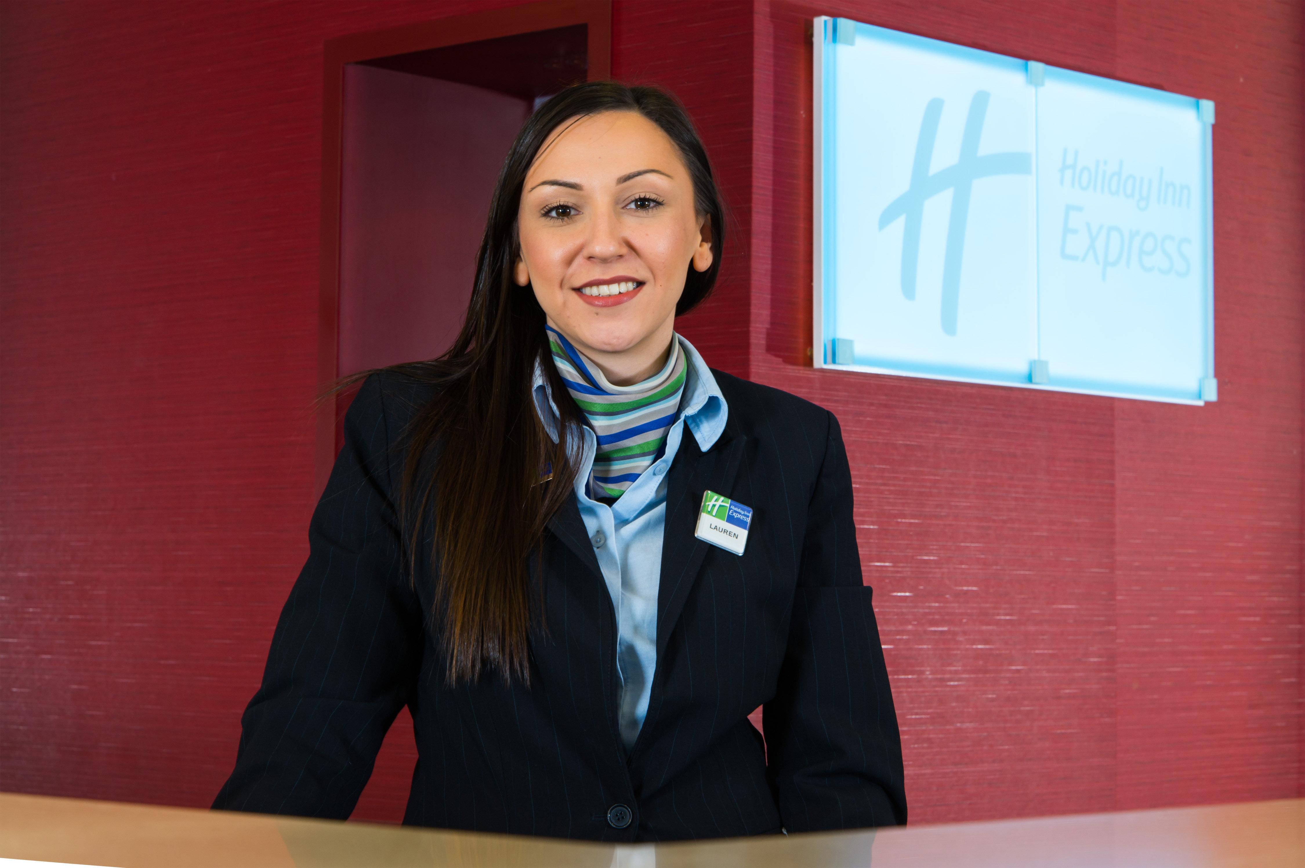 Holiday Inn Express Birmingham Oldbury By Ihg Экстерьер фото