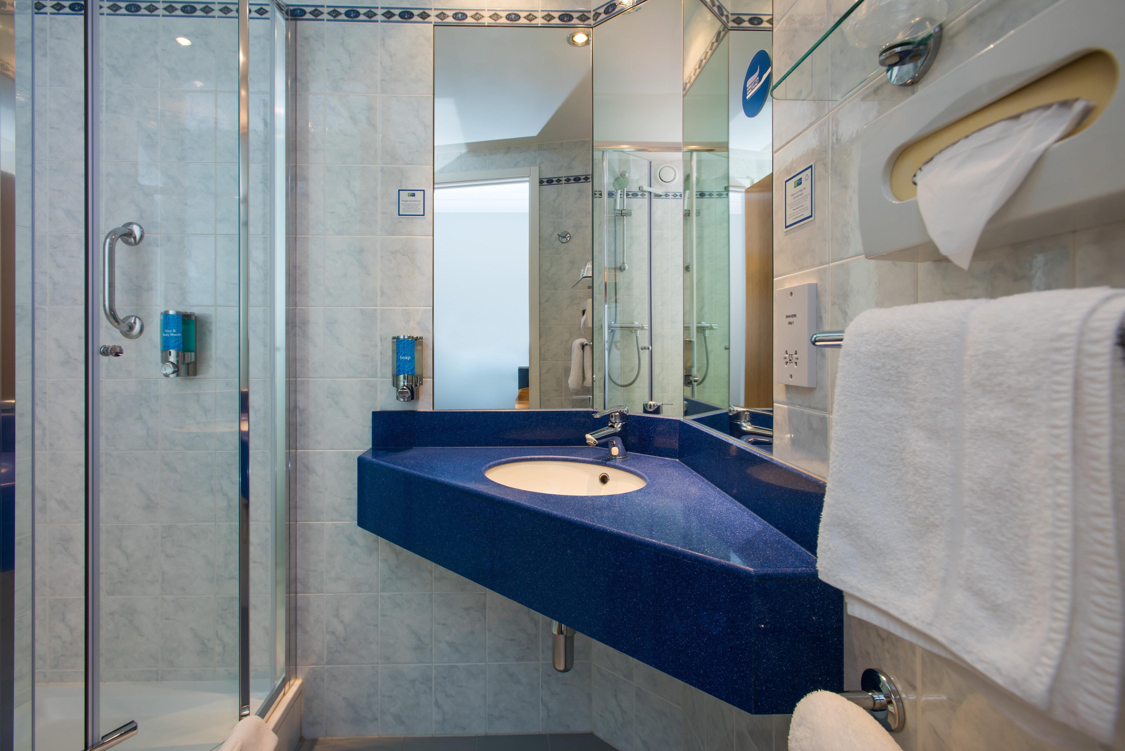 Holiday Inn Express Birmingham Oldbury By Ihg Экстерьер фото