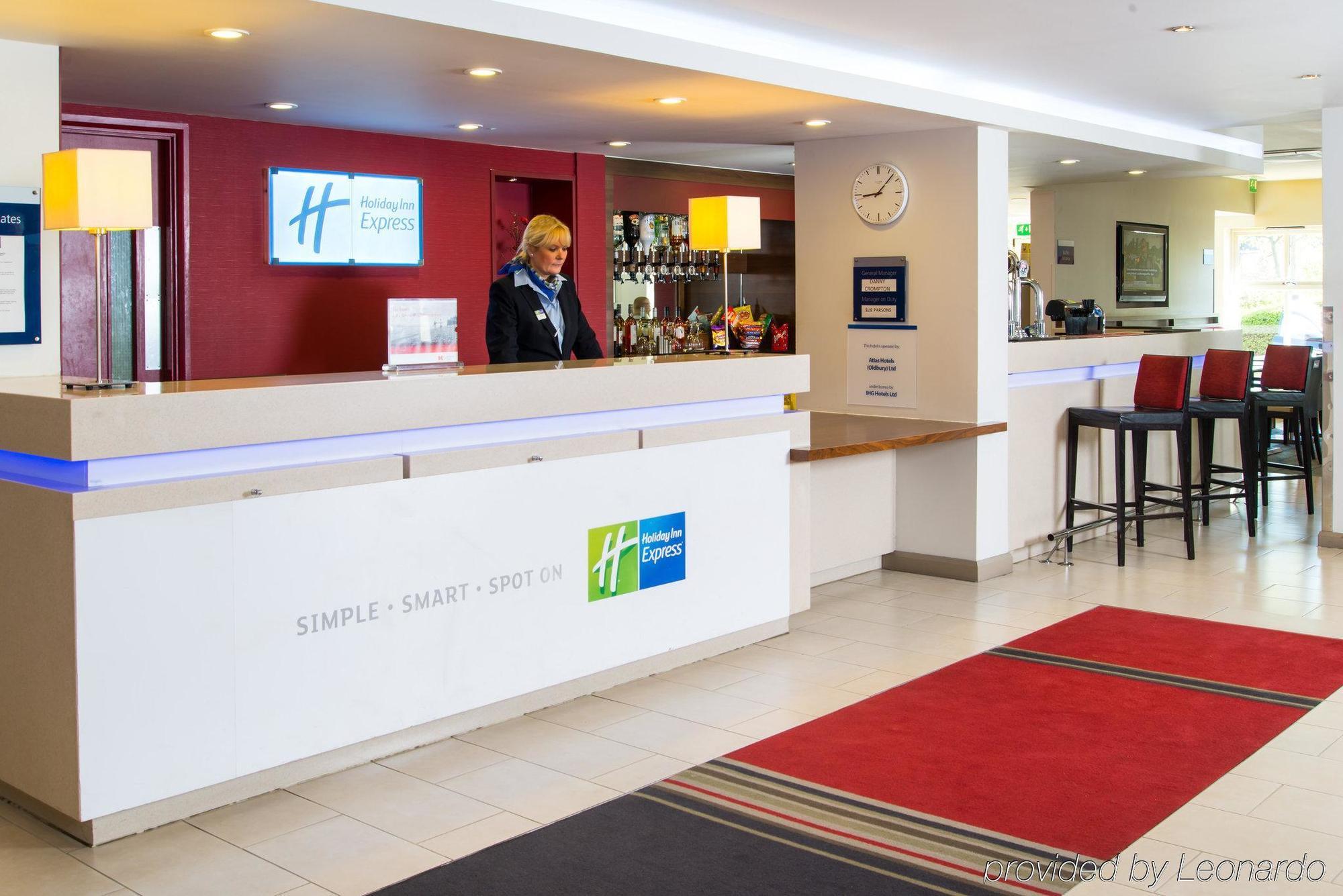 Holiday Inn Express Birmingham Oldbury By Ihg Экстерьер фото