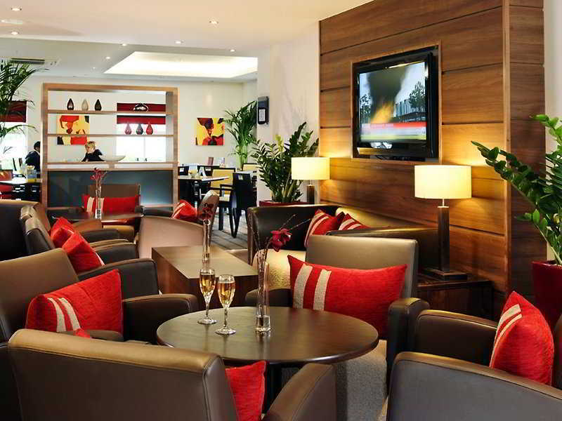Holiday Inn Express Birmingham Oldbury By Ihg Экстерьер фото