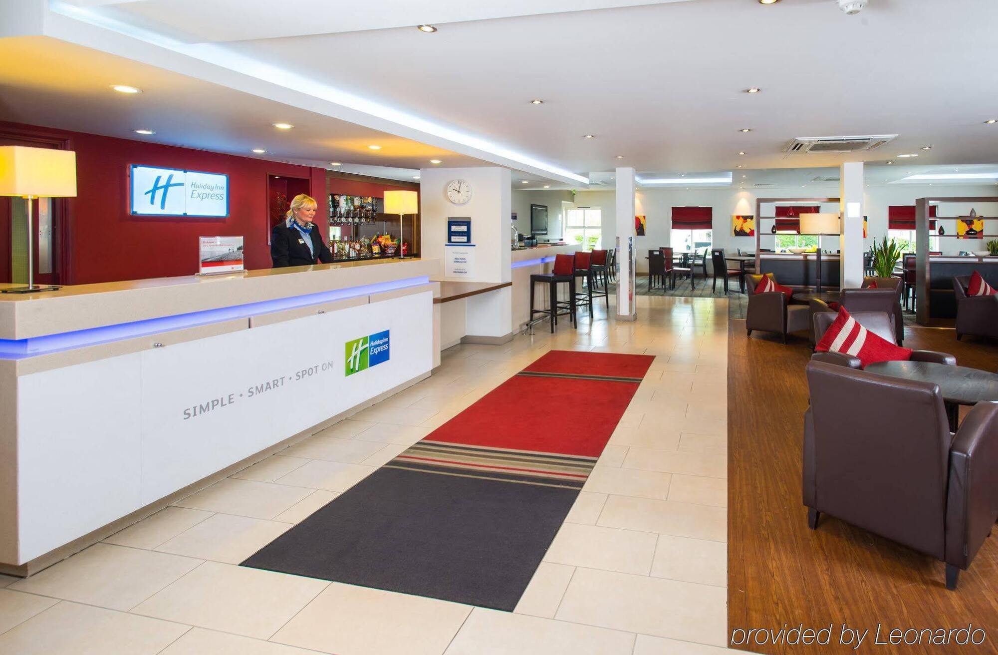 Holiday Inn Express Birmingham Oldbury By Ihg Экстерьер фото